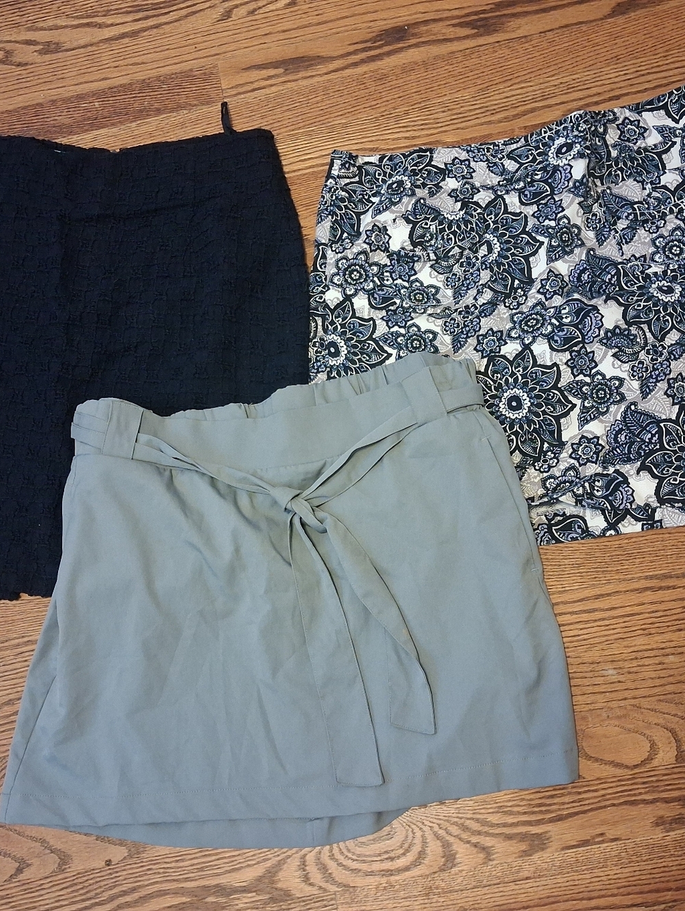 LOFT Gray Tie-Waist Mini Skirt